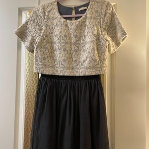 Anthropologie Blue tulle dress with white Appliqué